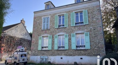 Village house 6 rooms of 158 m² in Saint-Sulpice-de-Favières (91910)