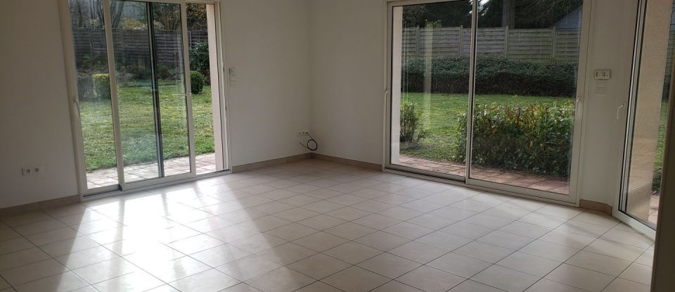 House 4 rooms of 196 m² in Abbeville (80100)