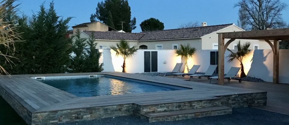 House 6 rooms of 153 m² in Le Thor (84250)