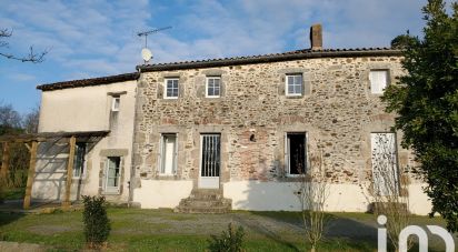 Country house 5 rooms of 115 m² in Saint-Paul-en-Gâtine (79240)