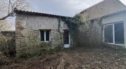 Maison 4 pièces de 161 m² à Lathus-Saint-Rémy (86390)