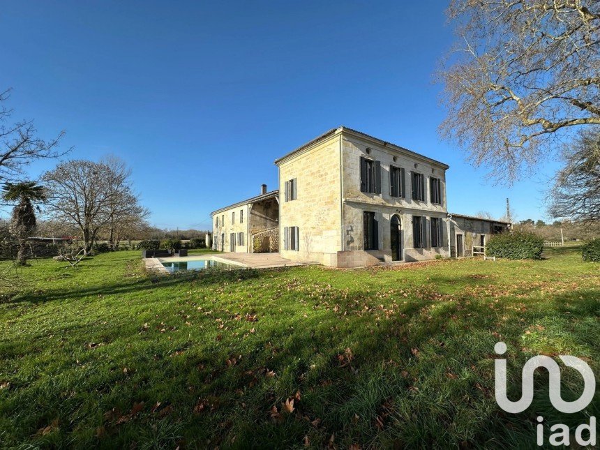 Domaine 8 pièces de 207 m² à Izon (33450)