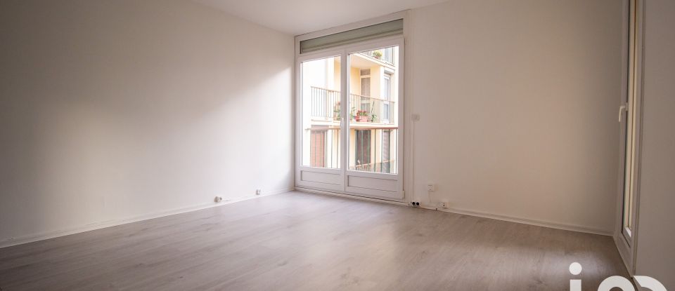 Apartment 3 rooms of 63 m² in Avon (77210)