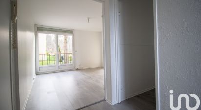 Apartment 3 rooms of 63 m² in Avon (77210)