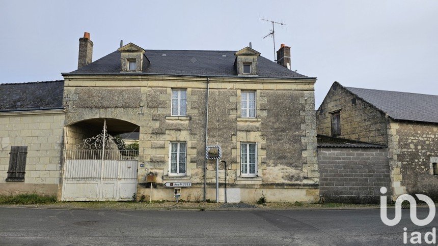 Ferme 4 pièces de 97 m² à Savigny-en-Véron (37420)