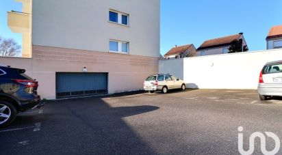 Parking/garage/box de 12 m² à Moissy-Cramayel (77550)