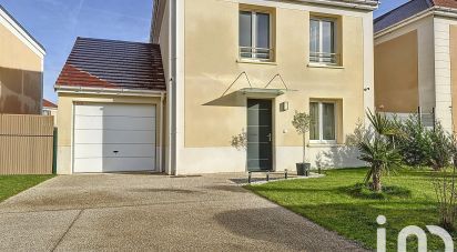 Maison traditionnelle 5 pièces de 90 m² à Chevry-Cossigny (77173)