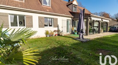 Maison 8 pièces de 200 m² à Villiers-Saint-Frédéric (78640)