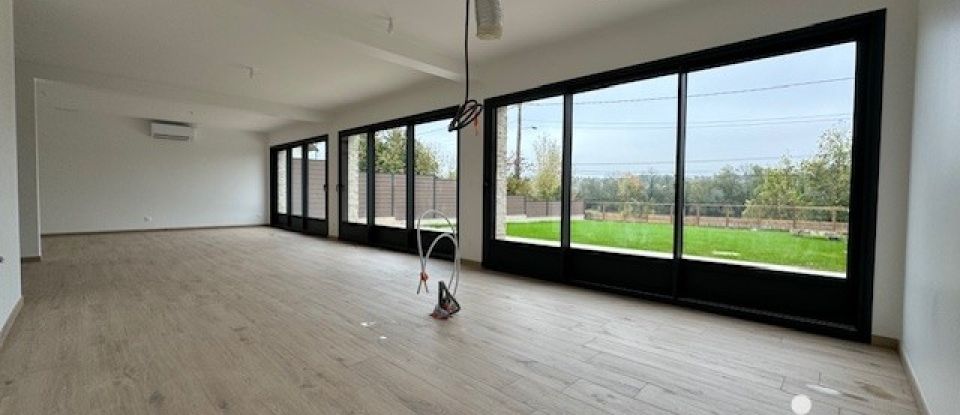 Maison 6 pièces de 165 m² à Corbeil-Essonnes (91100)