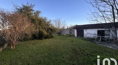 House 4 rooms of 127 m² in Vayres (33870)