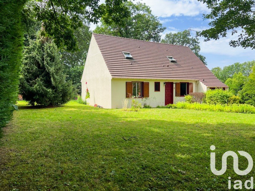 House 6 rooms of 165 m² in Gisors (27140)