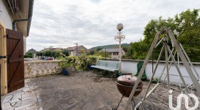 Maison traditionnelle 8 pièces de 220 m² à Corny-sur-Moselle (57680)