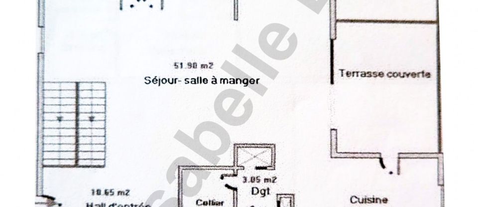 Maison traditionnelle 6 pièces de 174 m² à Les Adrets-de-l'Estérel (83600)