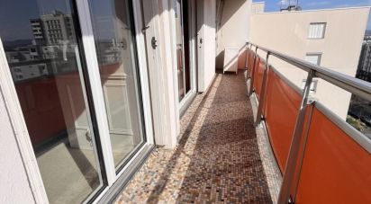 Apartment 4 rooms of 75 m² in Clermont-Ferrand (63000)