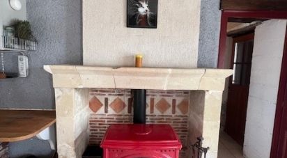 Village house 4 rooms of 91 m² in Thouars (79100)