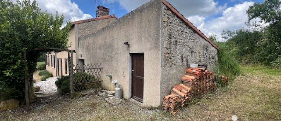 Maison de village 4 pièces de 91 m² à Thouars (79100)