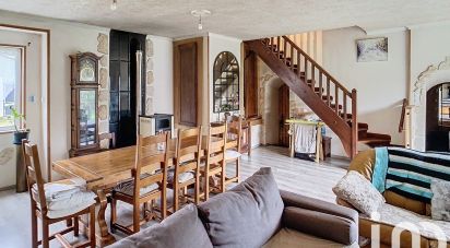 Longere 7 rooms of 207 m² in Les Bordes (89500)