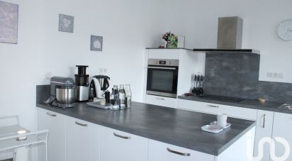 Maison 9 pièces de 190 m² à Langogne (48300)