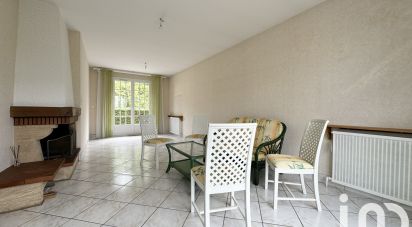 Traditional house 6 rooms of 125 m² in Marolles-en-Hurepoix (91630)