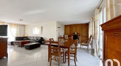 Maison 7 pièces de 183 m² à Santeny (94440)