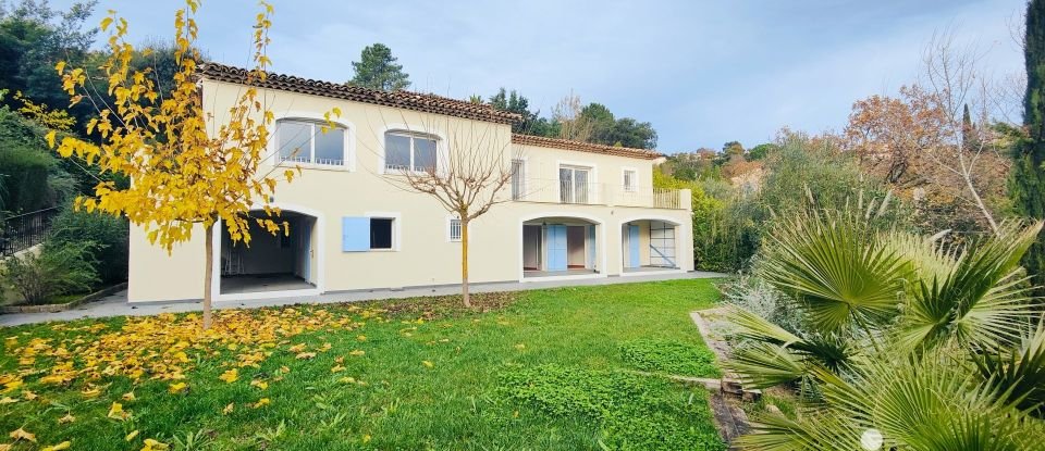 House 9 rooms of 305 m² in Les Adrets-de-l'Estérel (83600)