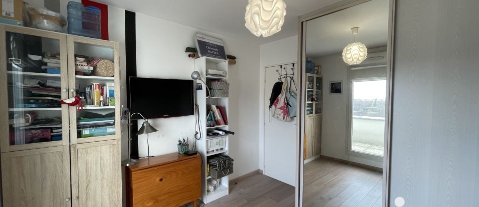 Apartment 4 rooms of 83 m² in Gennevilliers (92230)