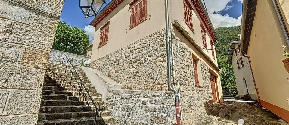 Traditional house 4 rooms of 76 m² in La Bollène-Vésubie (06450)