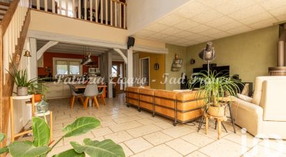 Traditional house 7 rooms of 165 m² in Saulx-les-Chartreux (91160)