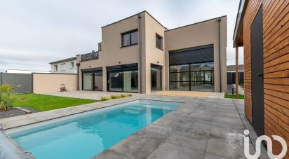 Maison 7 pièces de 247 m² à Guénange (57310)