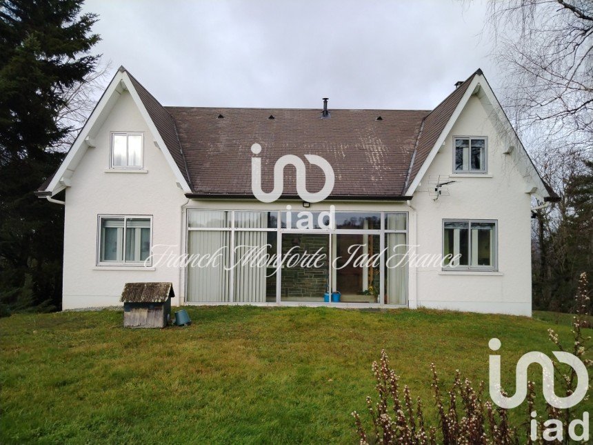 Country house 7 rooms of 180 m² in Ladignac-sur-Rondelles (19150)