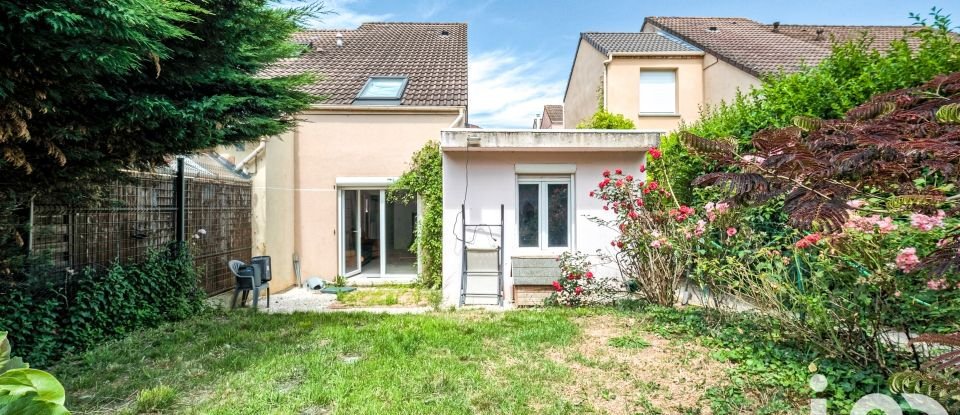 Maison 4 pièces de 105 m² à Nandy (77176)