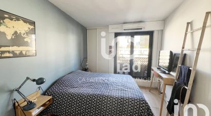 Apartment 3 rooms of 77 m² in Puteaux (92800)