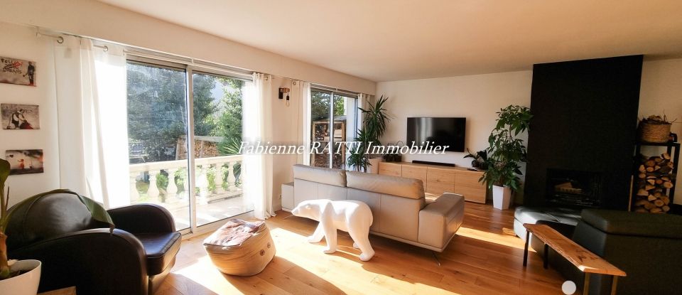 Maison de ville 6 pièces de 190 m² à Carrières-sur-Seine (78420)