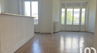 Appartement 3 pièces de 74 m² à Saint-Étienne (42000)