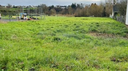 Terrain de 6 588 m² à Grandparigny (50600)