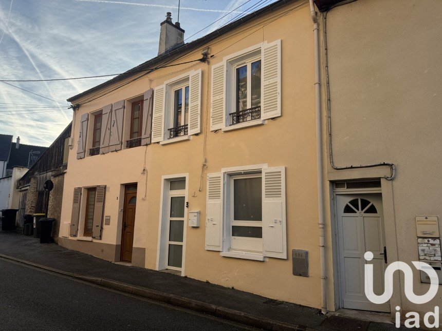 Town house 5 rooms of 93 m² in Tournan-en-Brie (77220)