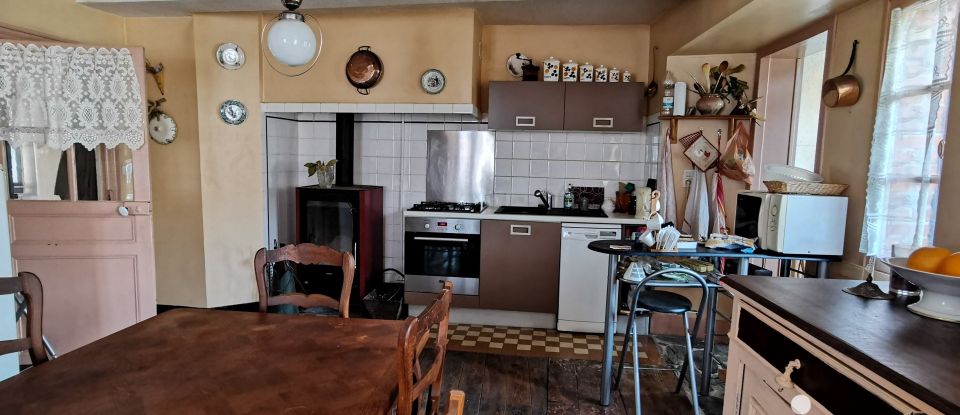 Village house 7 rooms of 131 m² in Trébas (81340)