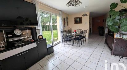 House 5 rooms of 130 m² in Parentis-en-Born (40160)