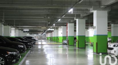 Parking of 12 m² in Paris (75008)