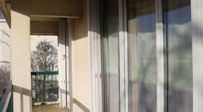 Apartment 3 rooms of 61 m² in Poissy (78300)