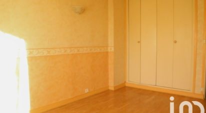 Apartment 3 rooms of 61 m² in Poissy (78300)