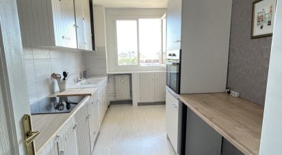 Apartment 3 rooms of 71 m² in Châlons-en-Champagne (51000)