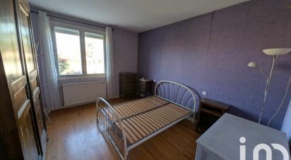 House 4 rooms of 94 m² in Saint-Denis-de-Pile (33910)