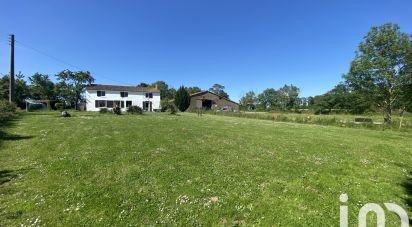 Country house 6 rooms of 161 m² in Saint-Sulpice-en-Pareds (85410)