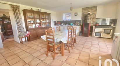 Country house 6 rooms of 161 m² in Saint-Sulpice-en-Pareds (85410)