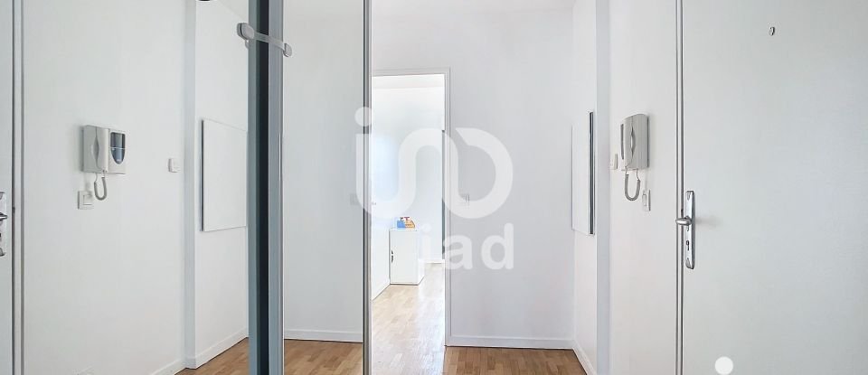 Appartement 4 pièces de 92 m² à Colombes (92700)