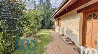 Traditional house 5 rooms of 105 m² in Bons-en-Chablais (74890)