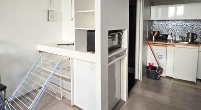 Apartment 1 room of 21 m² in Courbevoie (92400)