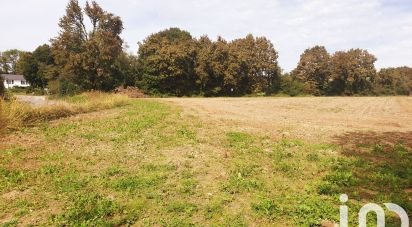 Land of 1,816 m² in Buros (64160)