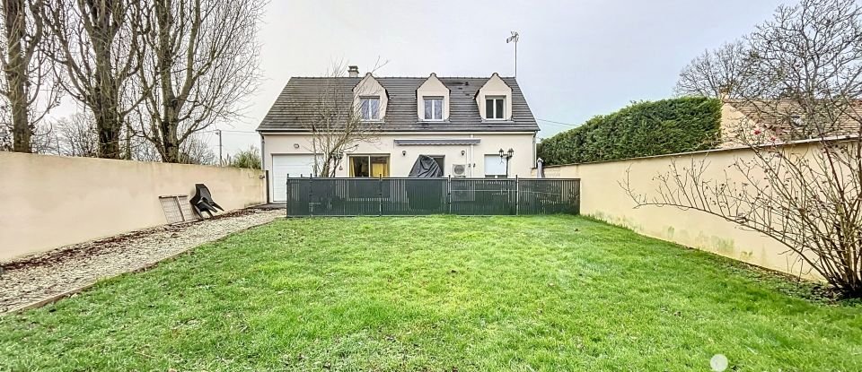 Maison traditionnelle 6 pièces de 114 m² à Chevillon-sur-Huillard (45700)